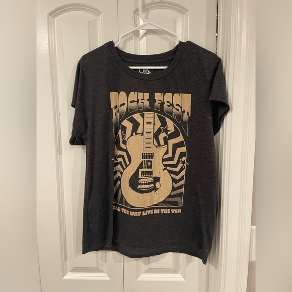 Chaser Tops - Chaser Rock Fest Graphic Tee - Size Medium